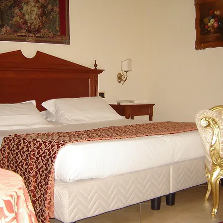فندق D'angelo Palace مازارا ديل فالو
